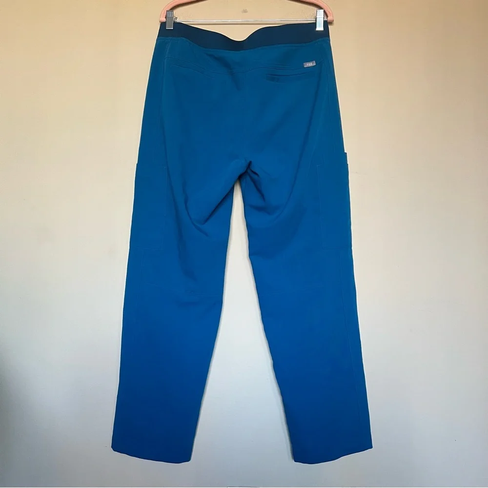 Figs Men’s Axim Cargo Scrub Pants Alps Blue